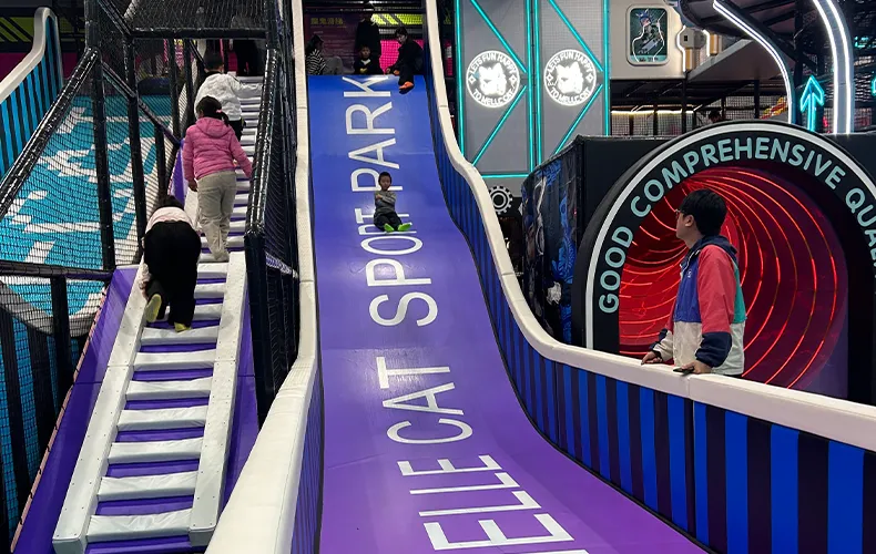 Customized Indoor Wave-shaped Soft-padded Slide Equipment Area